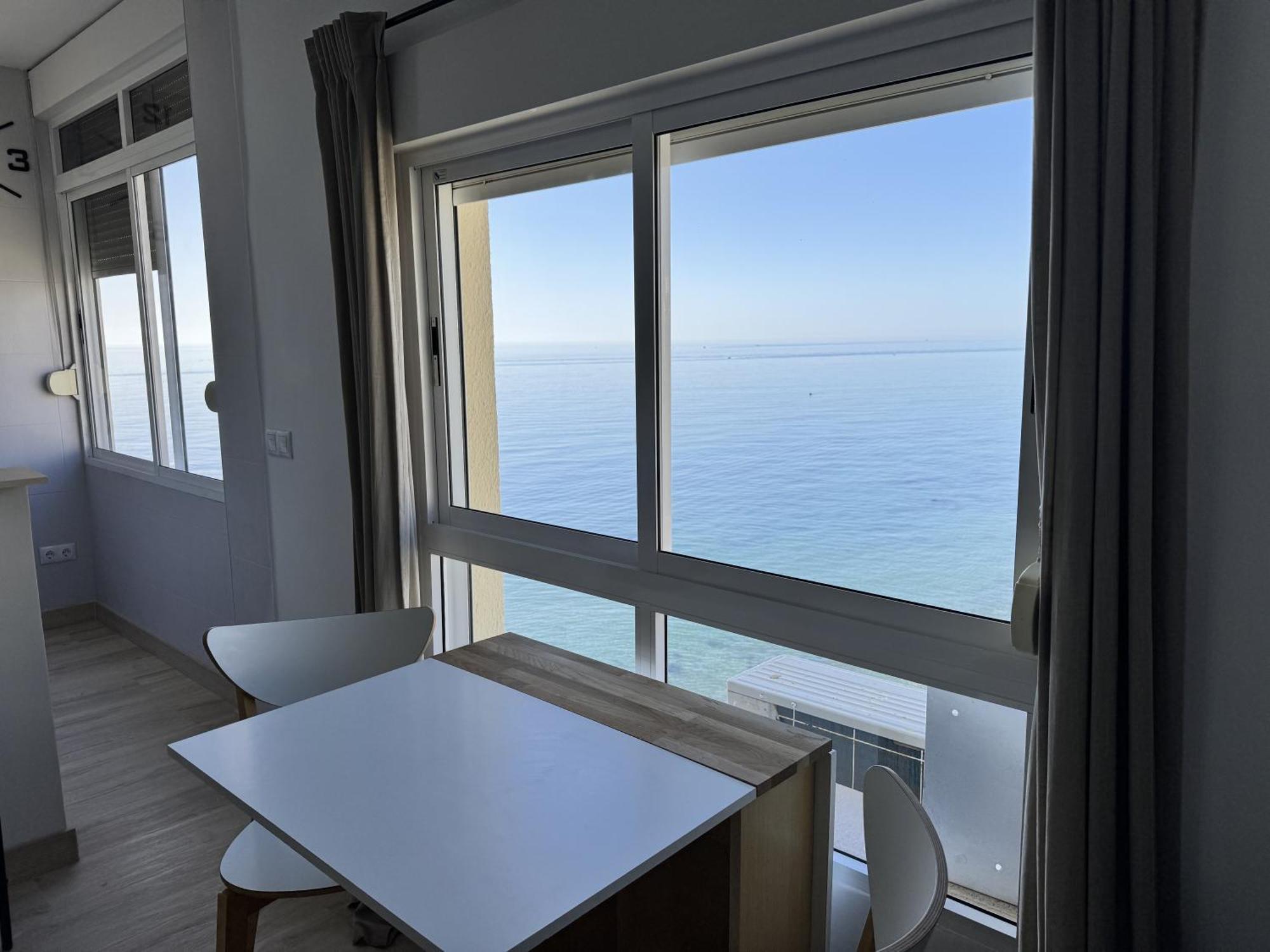 Beachfront Studio ,The View Calahonda, Panoramic Sea Views Sitio de Calahonda Buitenkant foto